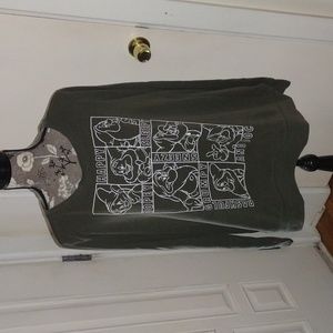 Torrid Disney Seven Dwarfs Dwarves Sweatshirt Snow White size 3